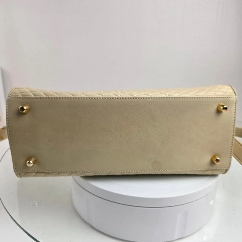 Bally Vintage Cream Quilted Leather Top Handle Bag Crossbody Made in Italy